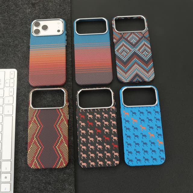 Supplier photo of Magnetic Phone Case With Carbon Fiber Texture Protective Cover